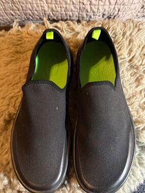 OOFOS Womens Women's Oomg Sport Shoe. Size 10